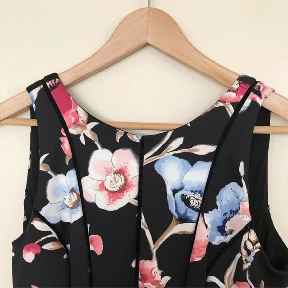 White House Black Market Floral Fit & Flare Dress - Picture 4 of 16